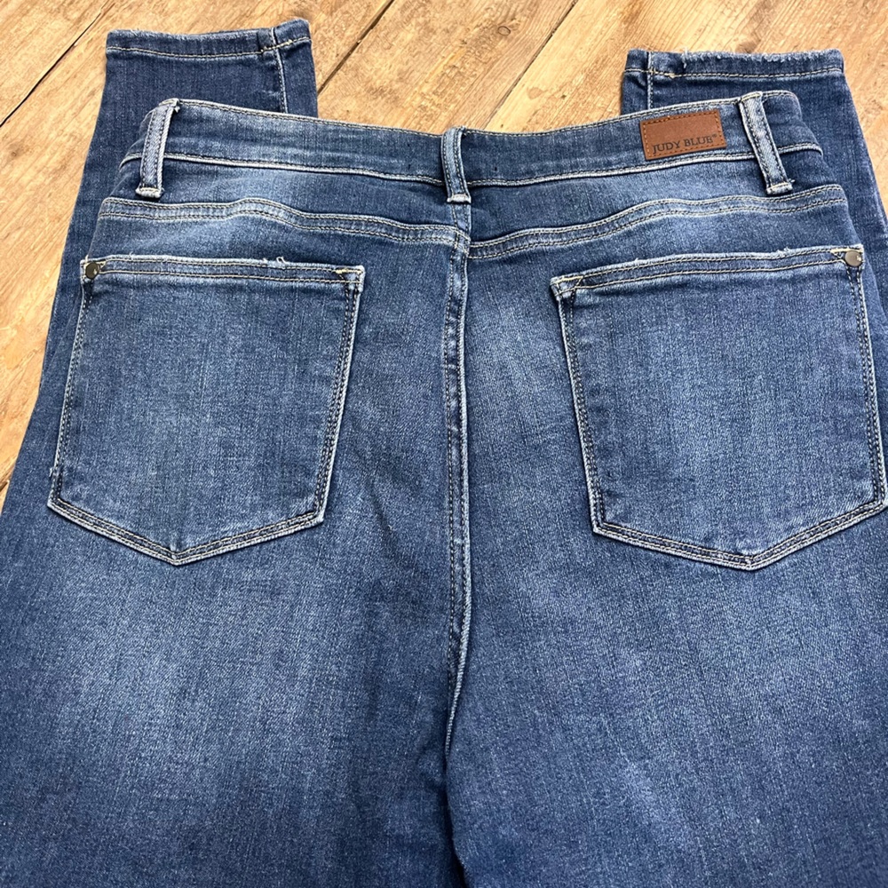 Judy Blue button down jeans - Picture 5 of 7